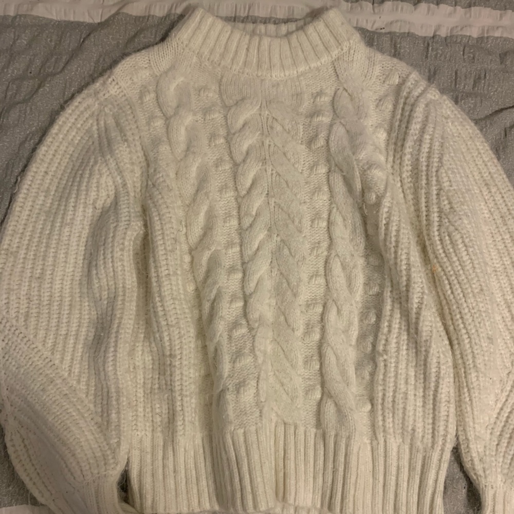 Puffy white sweater